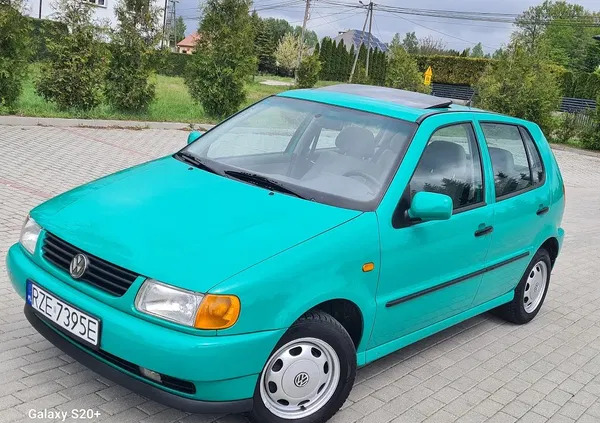 Volkswagen Polo cena 9900 przebieg: 54000, rok produkcji 1998 z Szadek małe 326